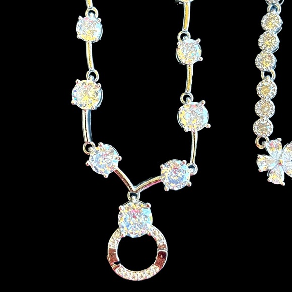 Silver Crystal Circle Necklace - Picture 4 of 8